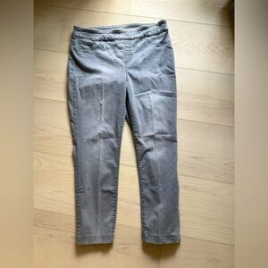 Stylish Gray Jeggings/Jeans from Chicos Size 2R (Chico Sizing). US Size 12